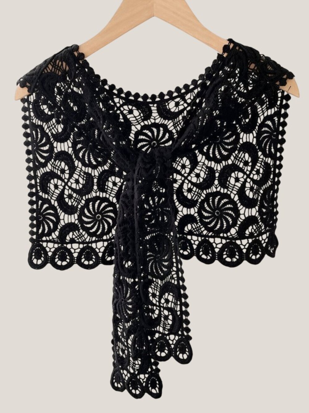 Anthropologie House of Harlow 1960 Crochet Sweater Cape Tie-Front Black One Size